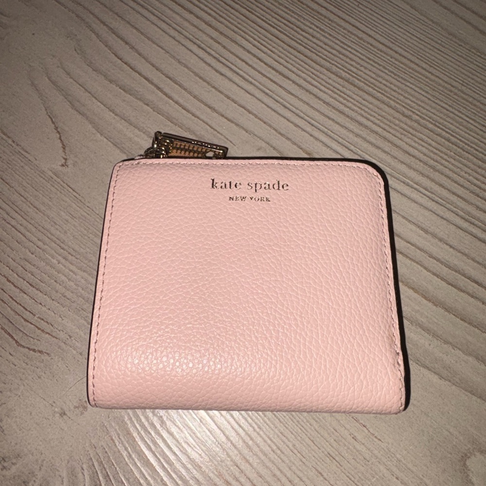 Kate Spade Light Pink Lena Small L Zip Compact Wallet EUC